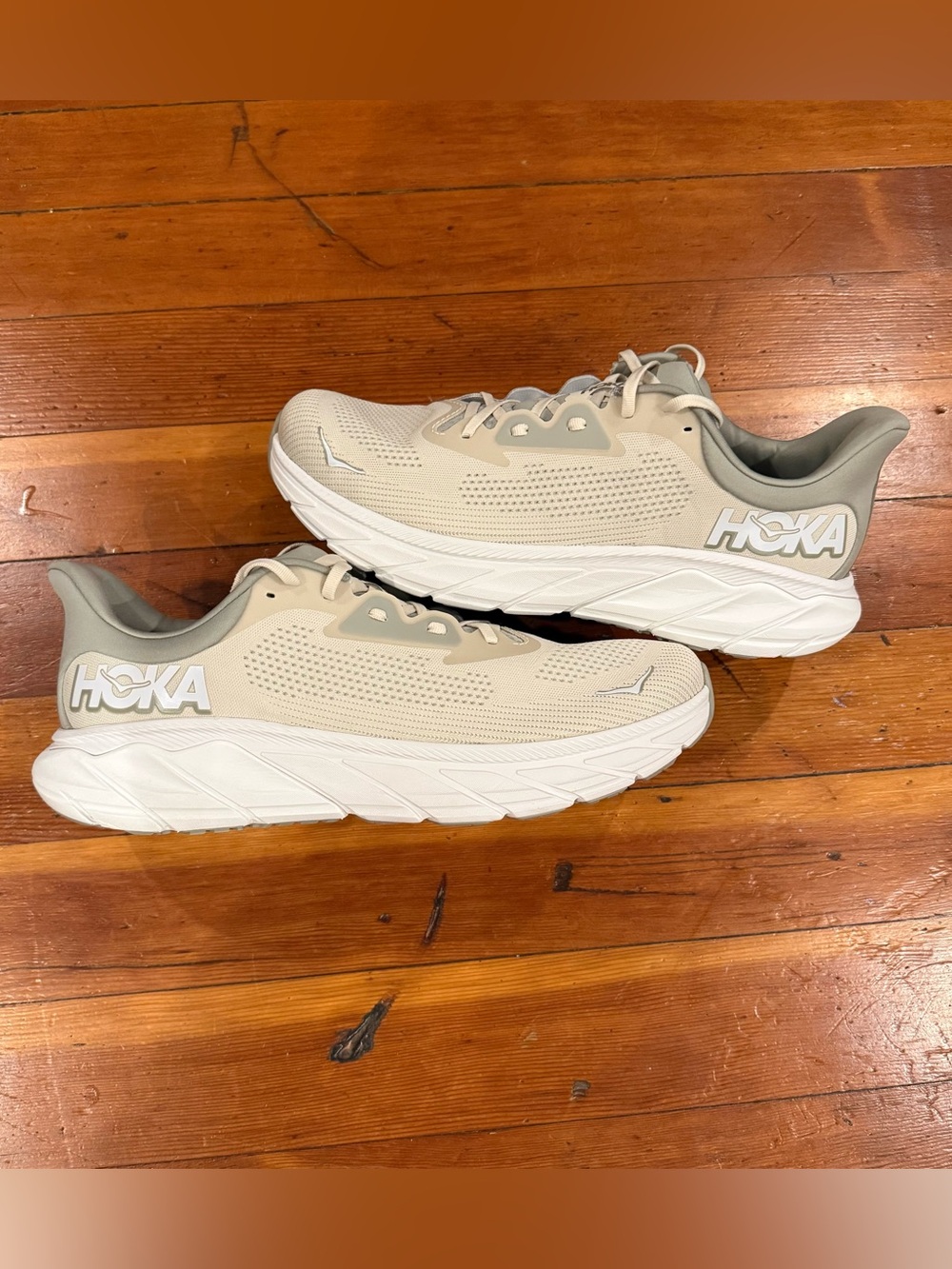 Men’s Hoka Arahi 7 size 14D